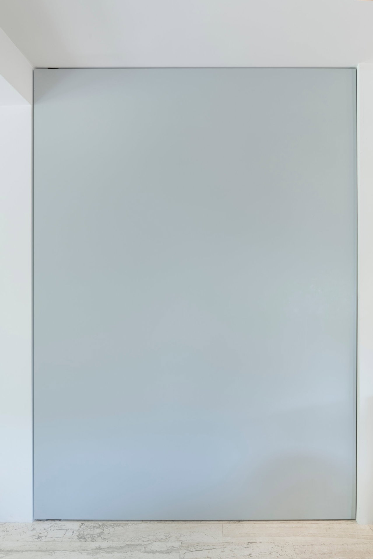 Wooden pivot door in a private home in Schäftlarn with FritsJurgens System M pivot hinge system inside