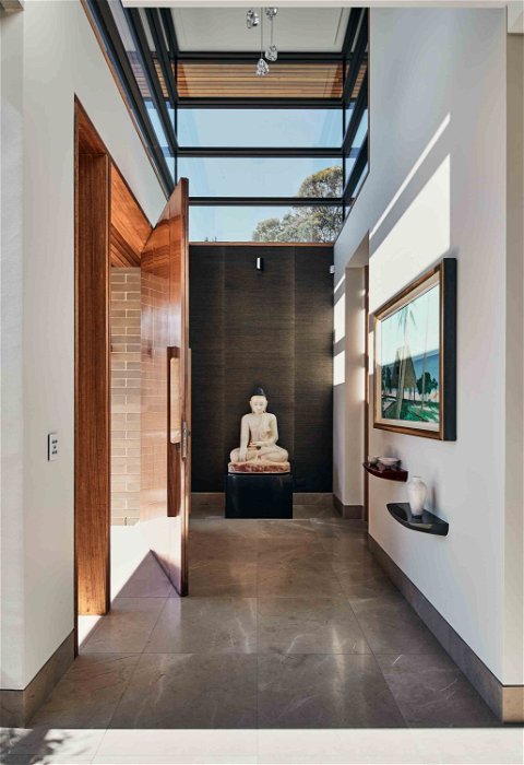 Castlecrag House with FritsJurgens pivot hinge System M by Porebski Architects and Cumberland Building, photographed by Peter Bennetts