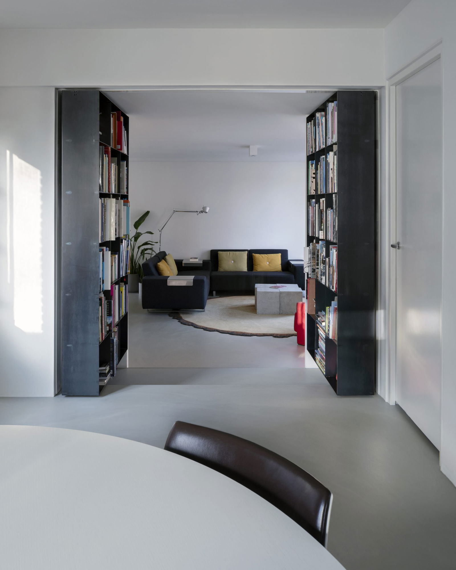 Secret bookcase with FritsJurgens pivot hinge system - opened.