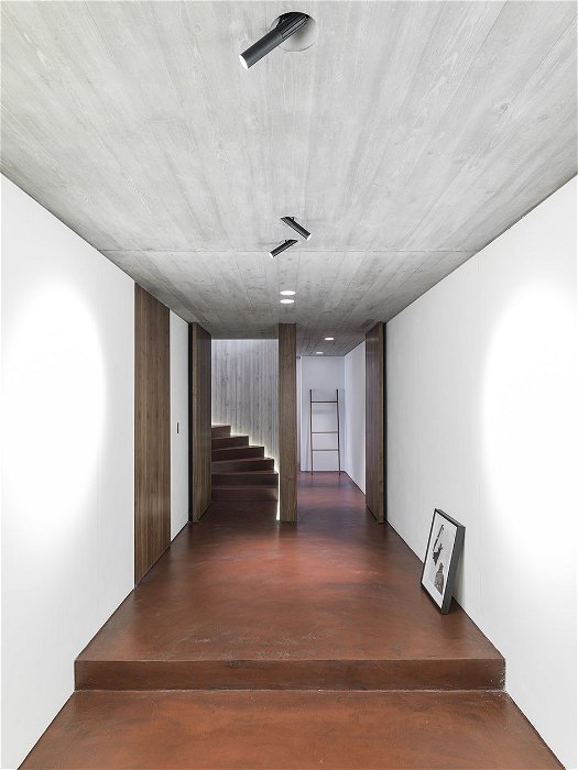 Gardini Gibertini - AP House - Lower Level_Art gallery spa and annex - Open - pivot doors - FritsJurgens pivot hinge systems