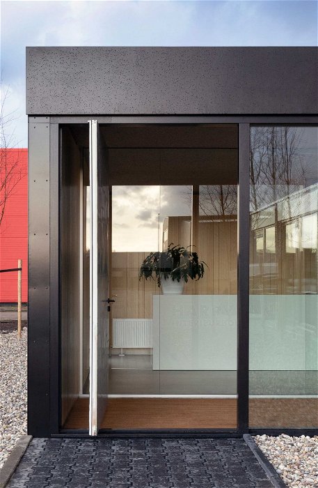 Office Harryvan – The Netherlands – Harryvan Interieur – System One – door opened