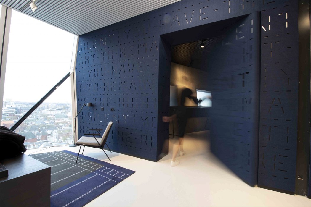 Forum Groningen soundproof pivot doors designed by Pieter Bannenberg, NL Architects - FritsJurgens pivot hinges Inside